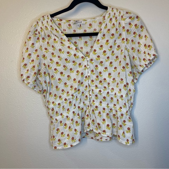 Sophia Short-Sleeve Top in Wild Calendula Block-Print - Picture 4 of 6